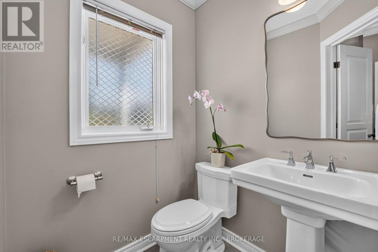 3 Black Walnut Common, St. Catharines (Grapeview), Ontario, L2S4C8, St. Catharines (Grapeview), Ontario — photo 5 of 5
