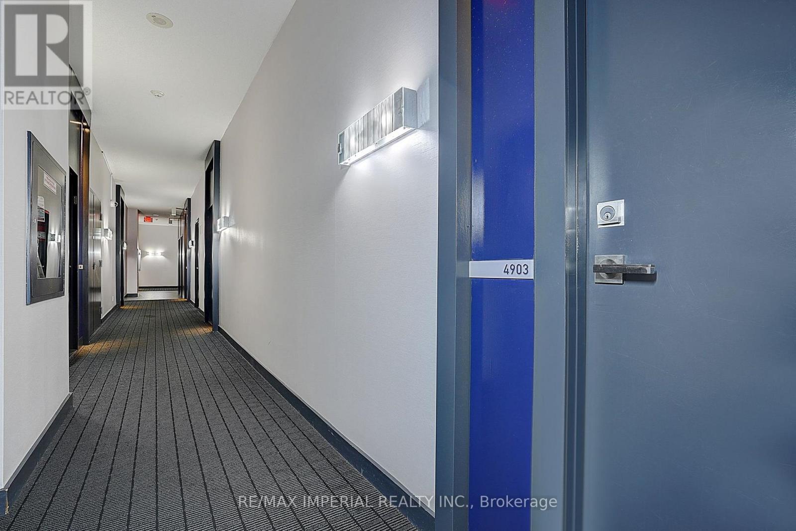 #4903 832 BAY STREET - 2