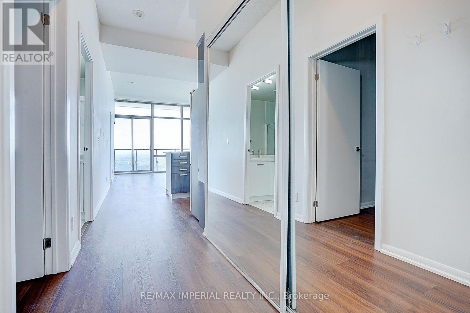 #4903 832 BAY STREET - 5