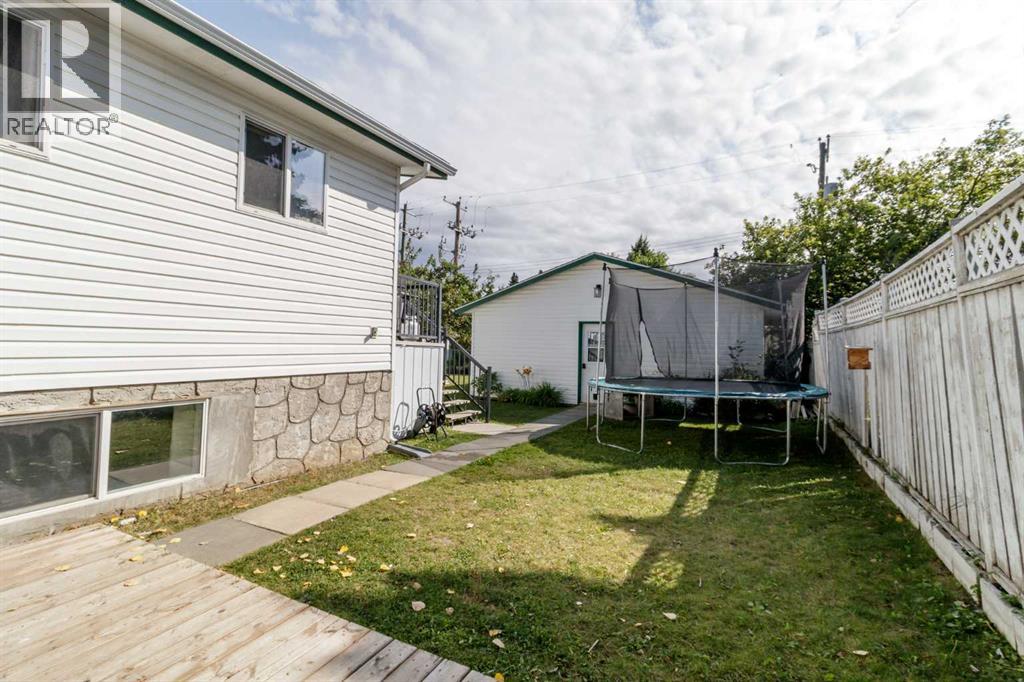 Listing photo – 4743 47 Street, Sylvan Lake