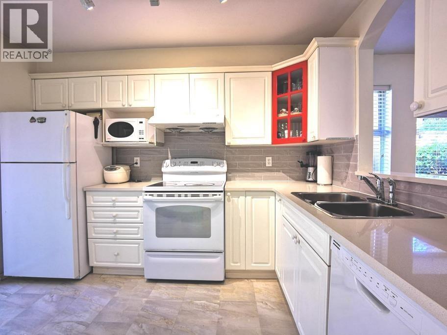 6 7488 SALISBURY AVENUE, Burnaby