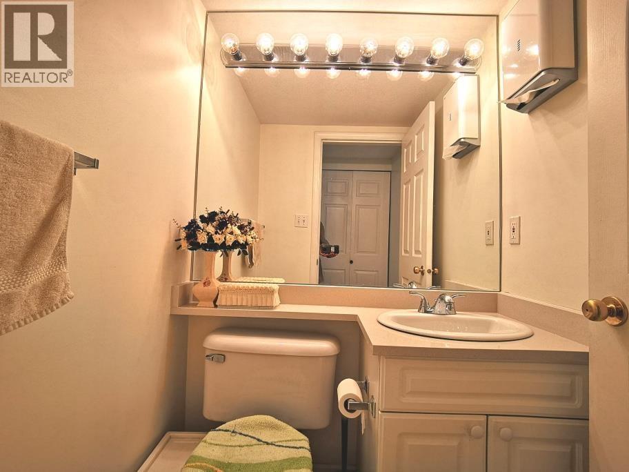 6 7488 SALISBURY AVENUE, Burnaby