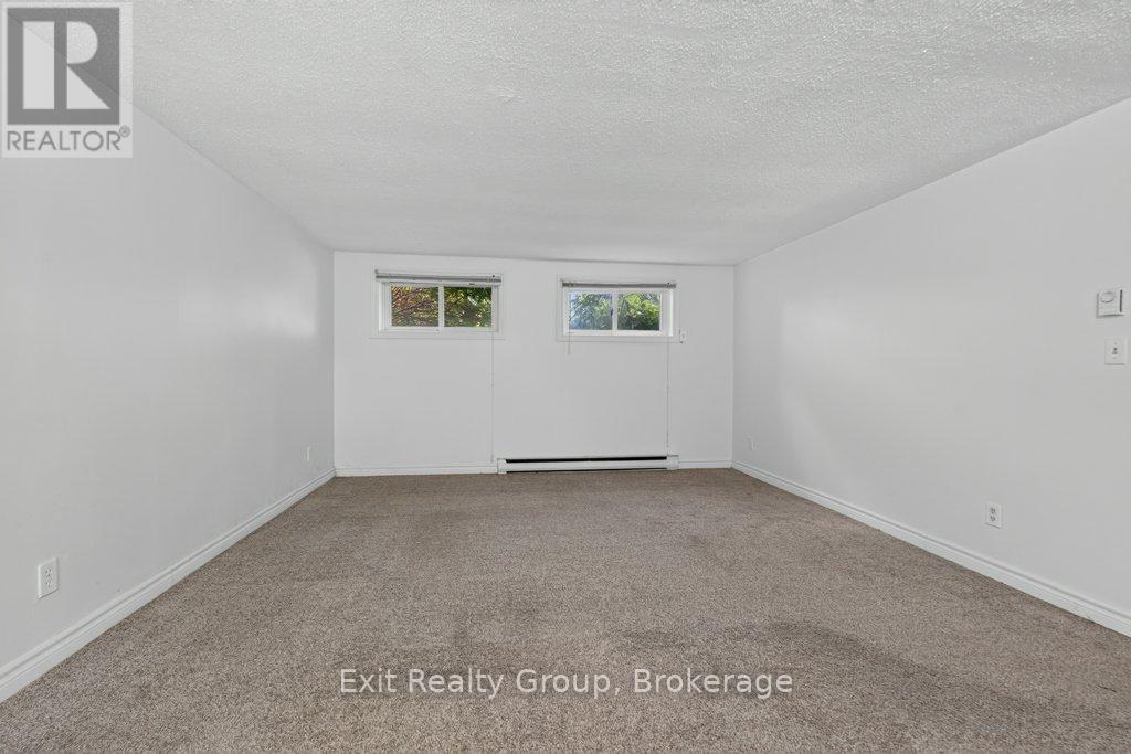 244 WELLER AVENUE - Image 25