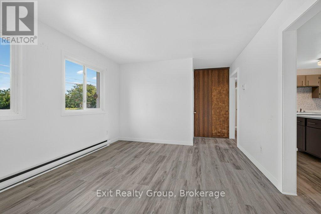 244 WELLER AVENUE - Image 8