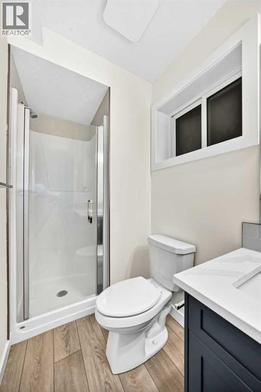 4016 37 Street NW - 21
