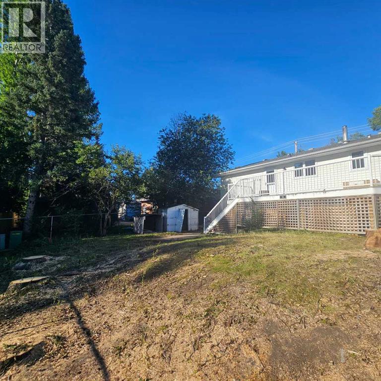 4016 37 Street NW - 26