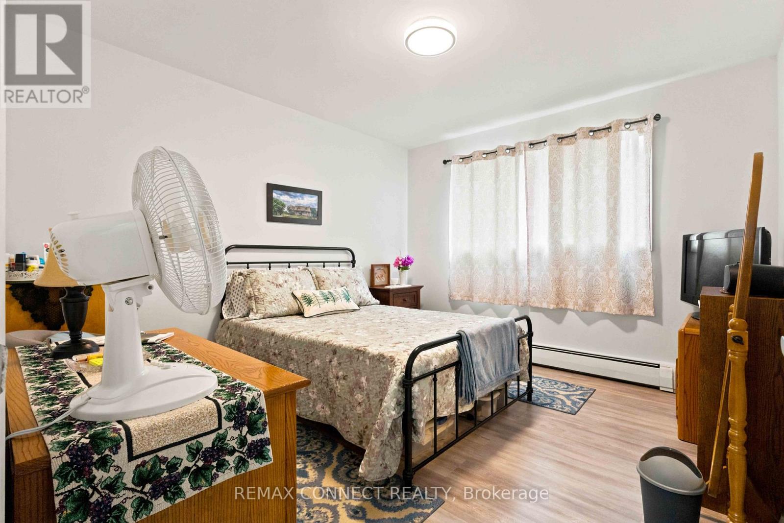322 ANDREW STREET - 14