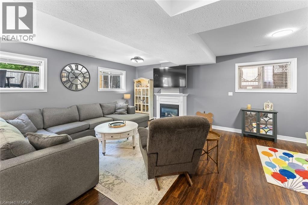 43 THOROLD Avenue - 26