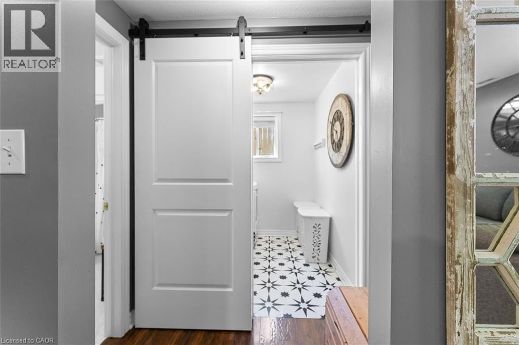 43 THOROLD Avenue - 32