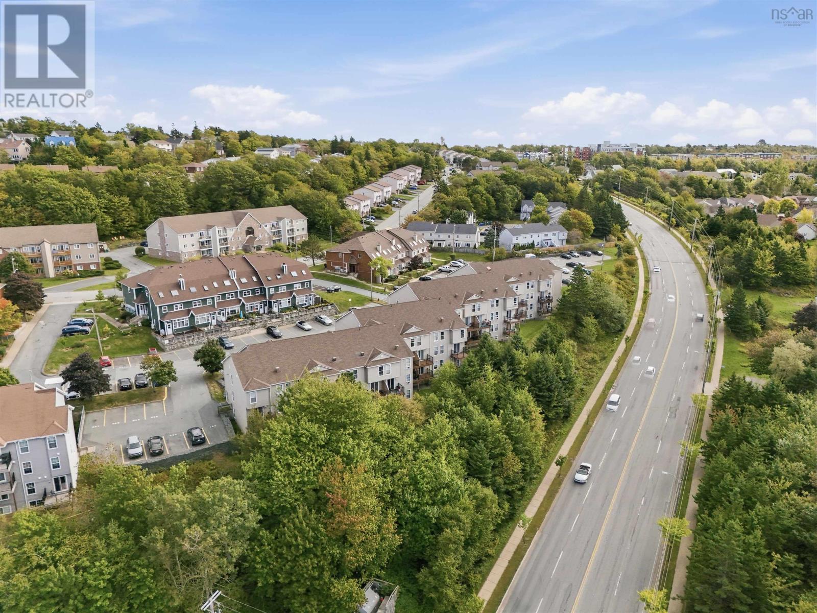 #215 75 Collins Grove - 25
