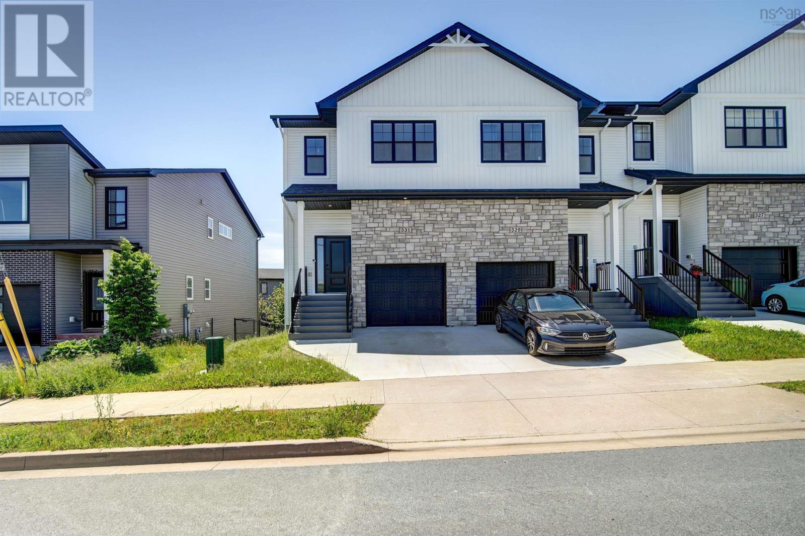531 Cowie Hill Road - 1