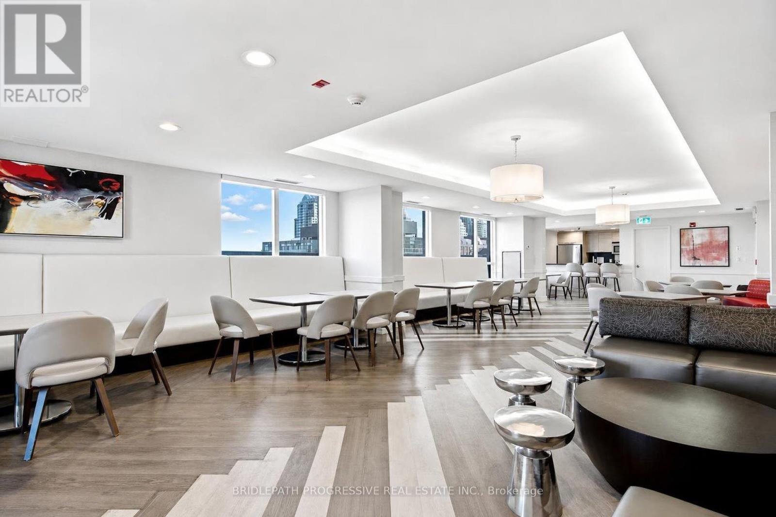 #307 650 SHEPPARD AVENUE E - 37