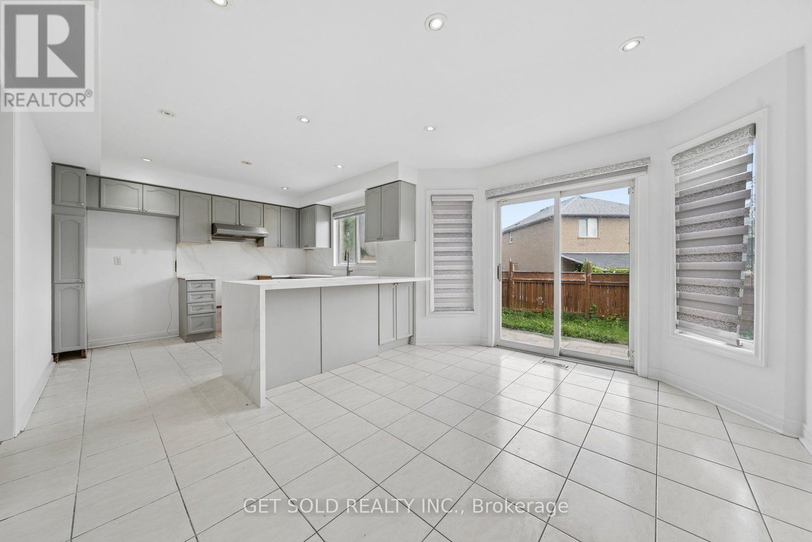 57 OAKLEA BOULEVARD - 12