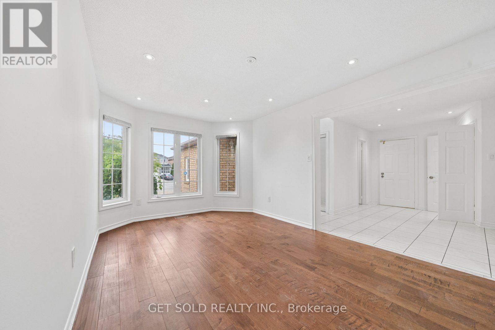57 OAKLEA BOULEVARD - 7