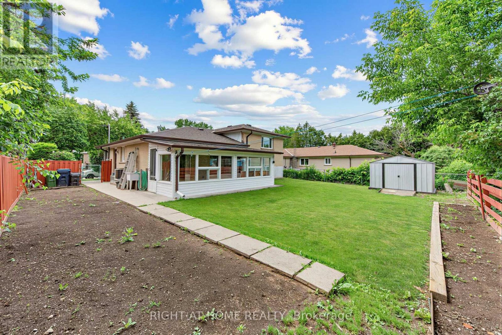 12 CANDLEWOOD CRESCENT - 35