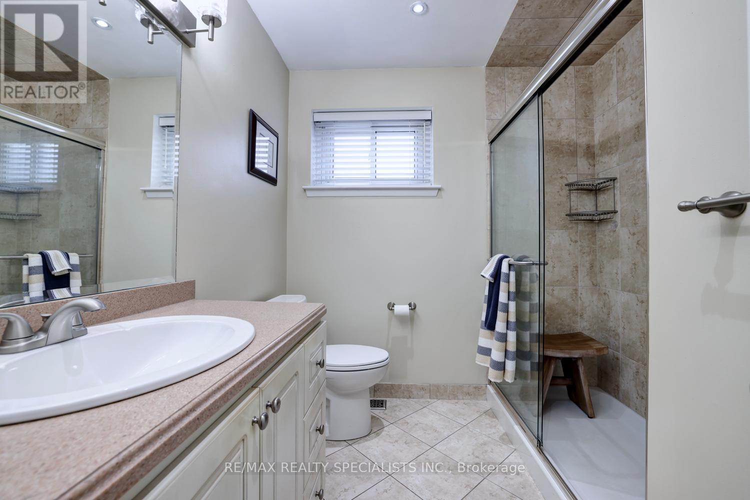 293 LOUIS DRIVE - Image 19