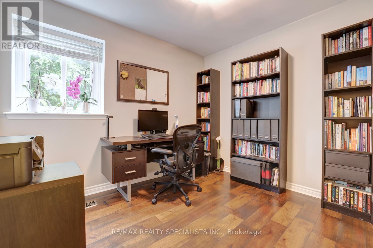 293 LOUIS DRIVE - Image 21