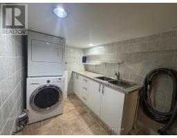 33 Hammerstone Crescent, Vaughan, ON L4J8B4 Photo 11