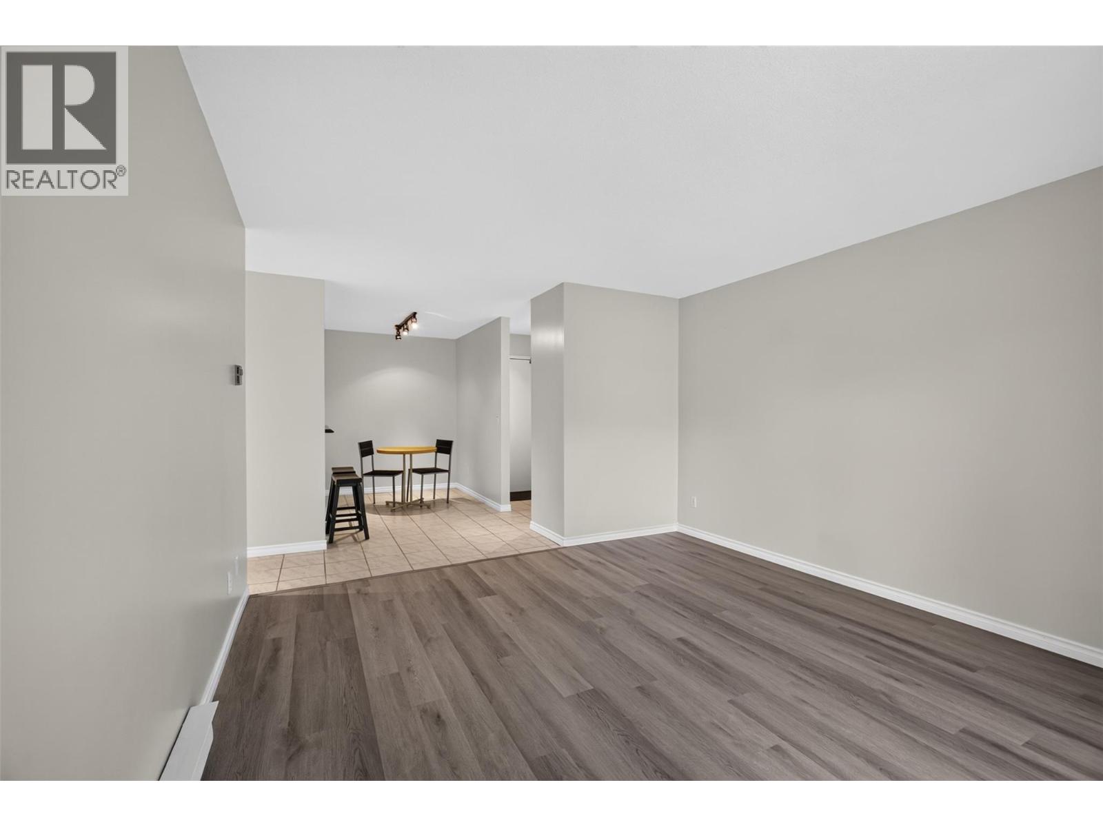 #400 3160 De Montreuil Court - Image 4