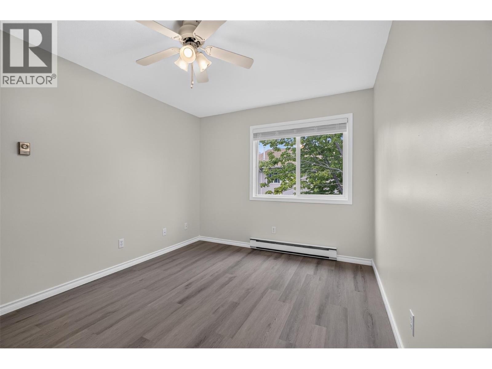 #400 3160 De Montreuil Court - Image 18
