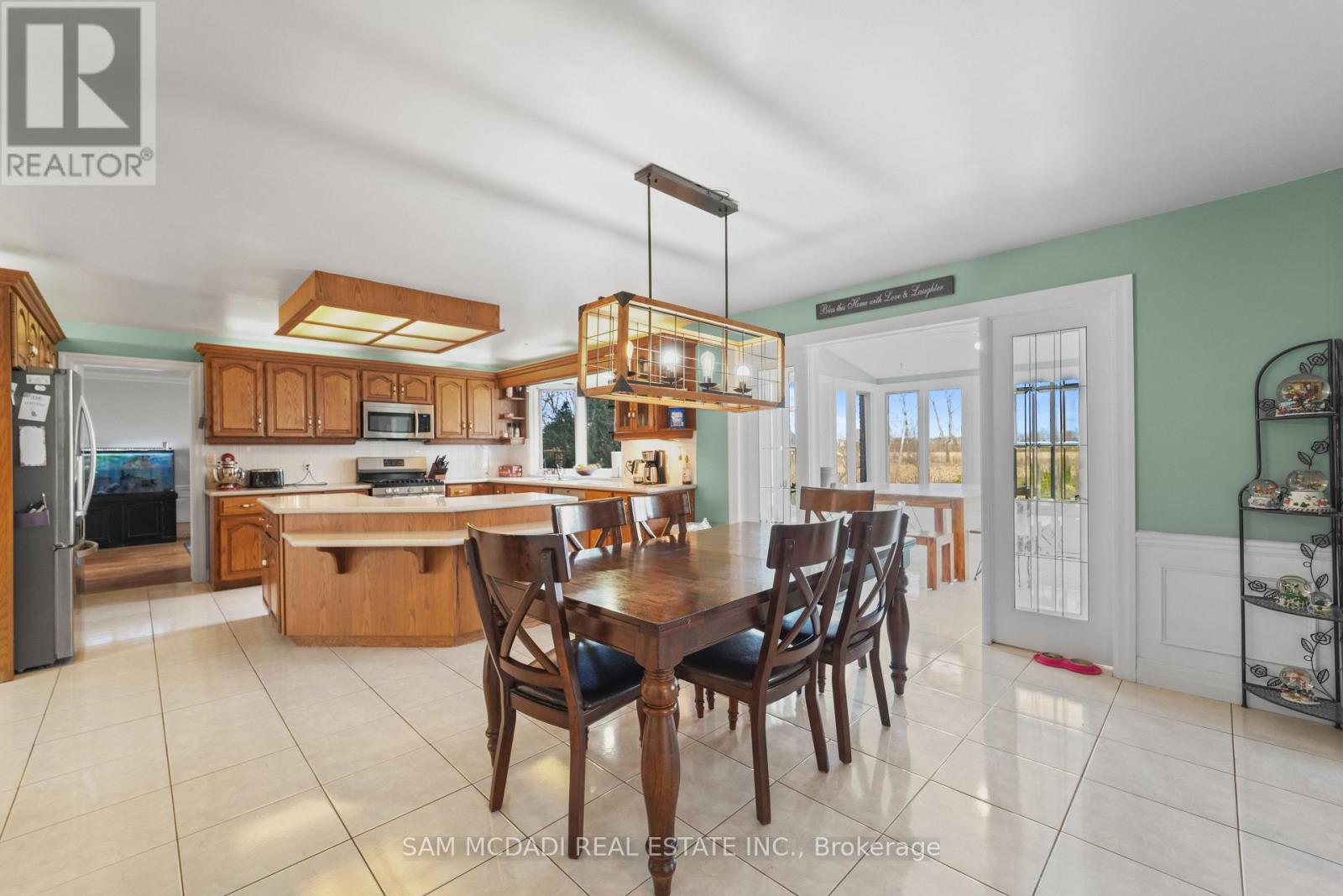 225 PARK ROAD S - 15