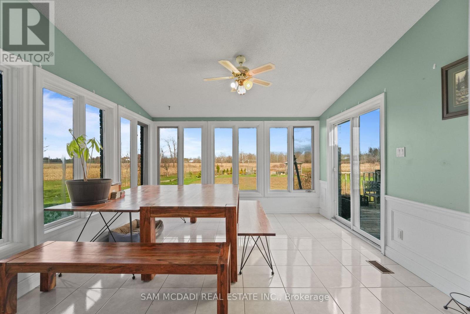 225 PARK ROAD S - 16