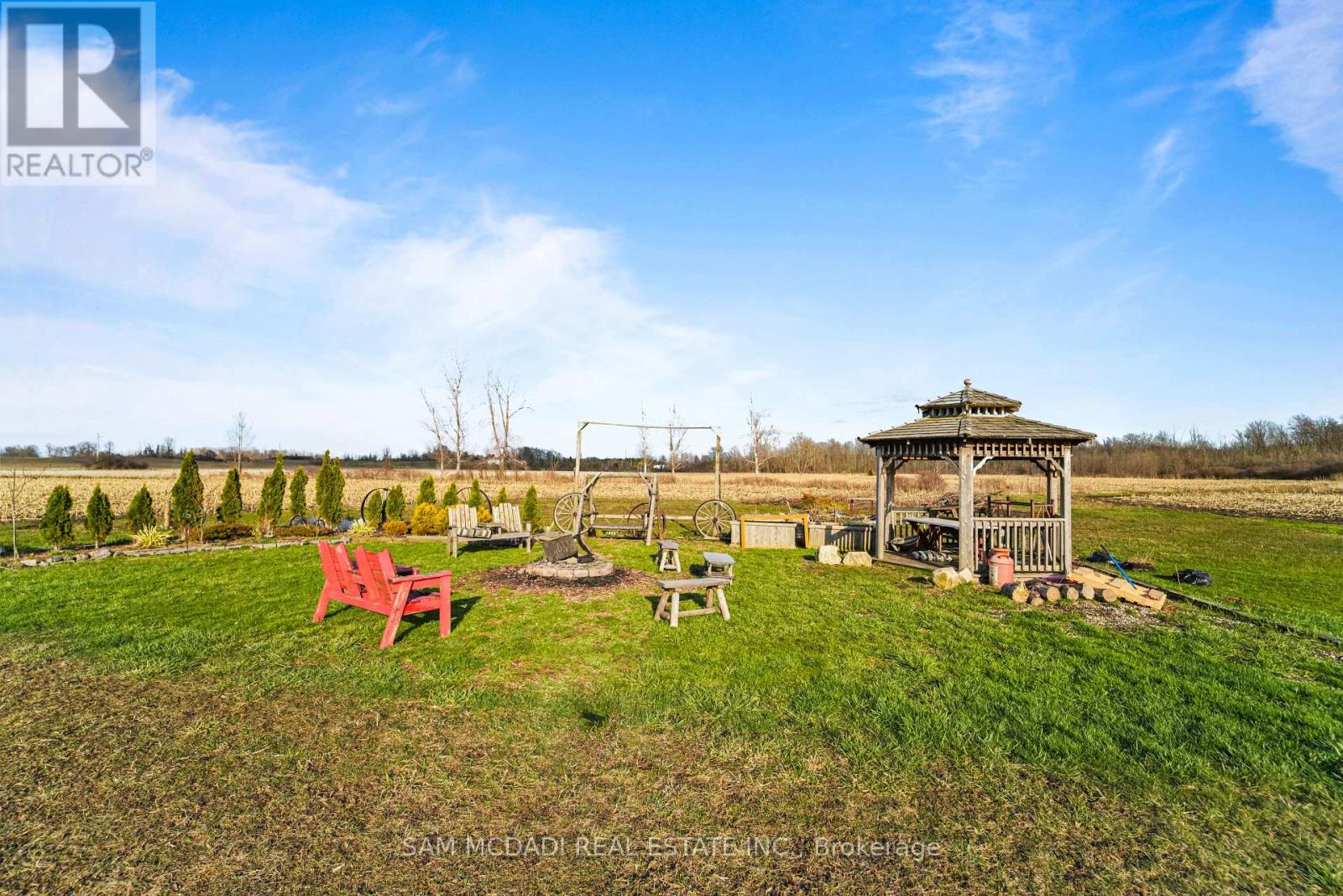 225 PARK ROAD S - 5