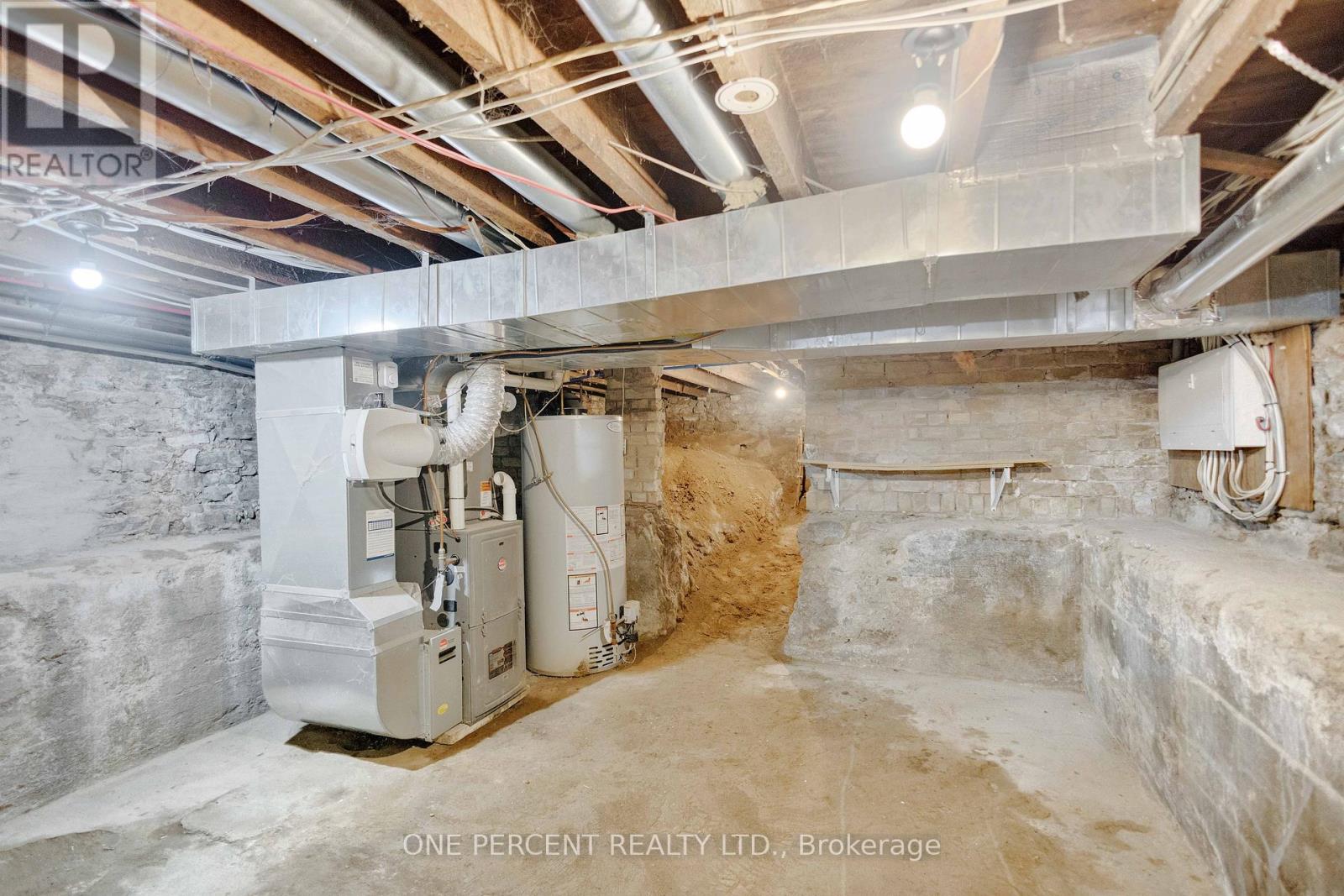 187 DRUMMOND STREET - 23