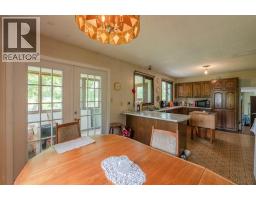 Dining room - 294 Road 18 Road, Oliver, BC V0H1T1 Photo 10