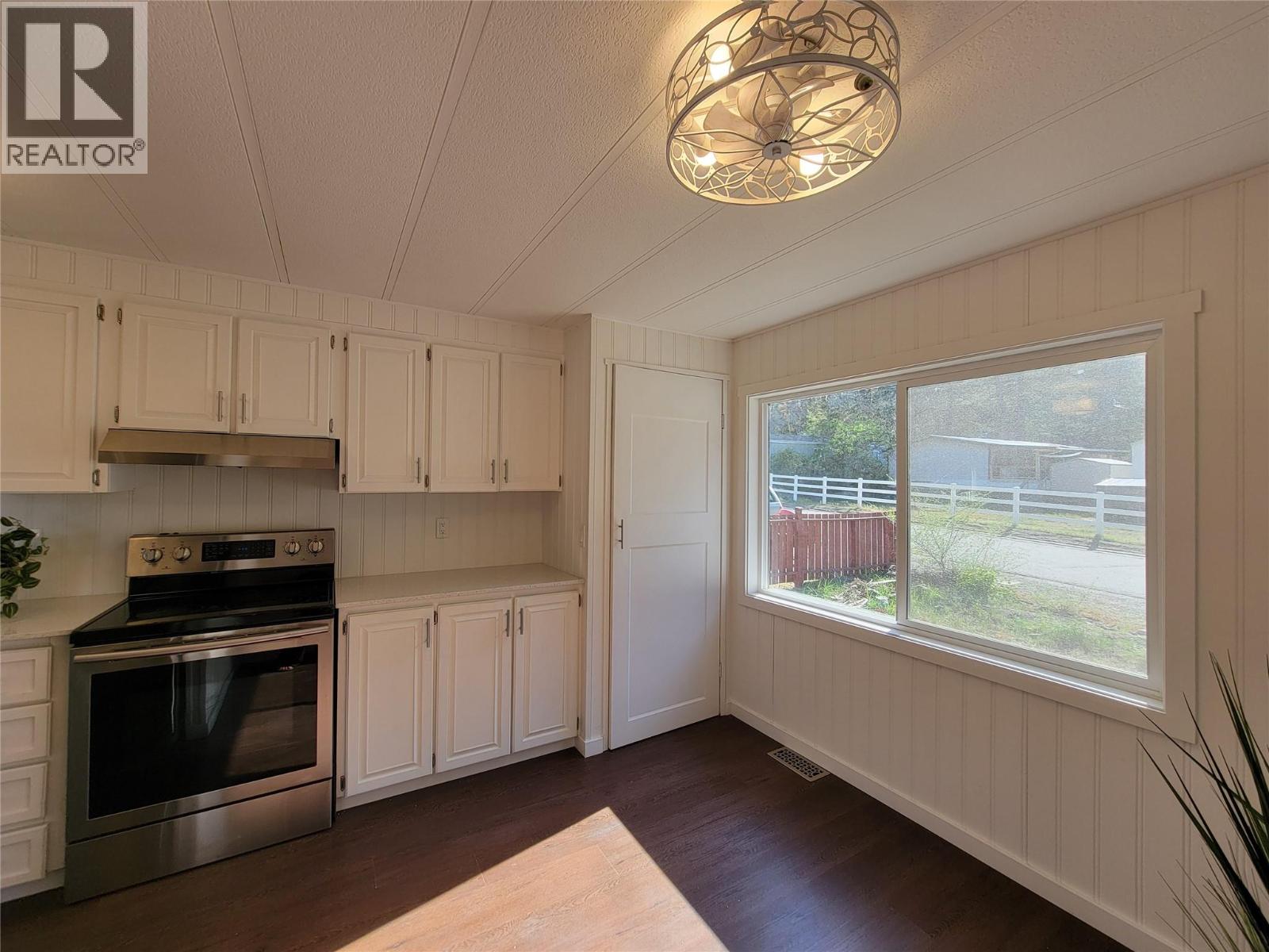 #3 1514 Highway 3A - 13