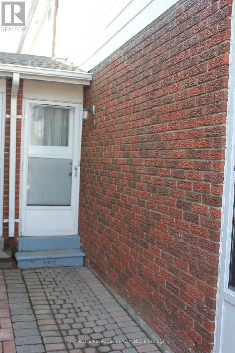#Lower 20 Nootka Crescent, Toronto (Pleasant View), Ontario, M2H2X6, Toronto (Pleasant View), Ontario — photo 2 of 5