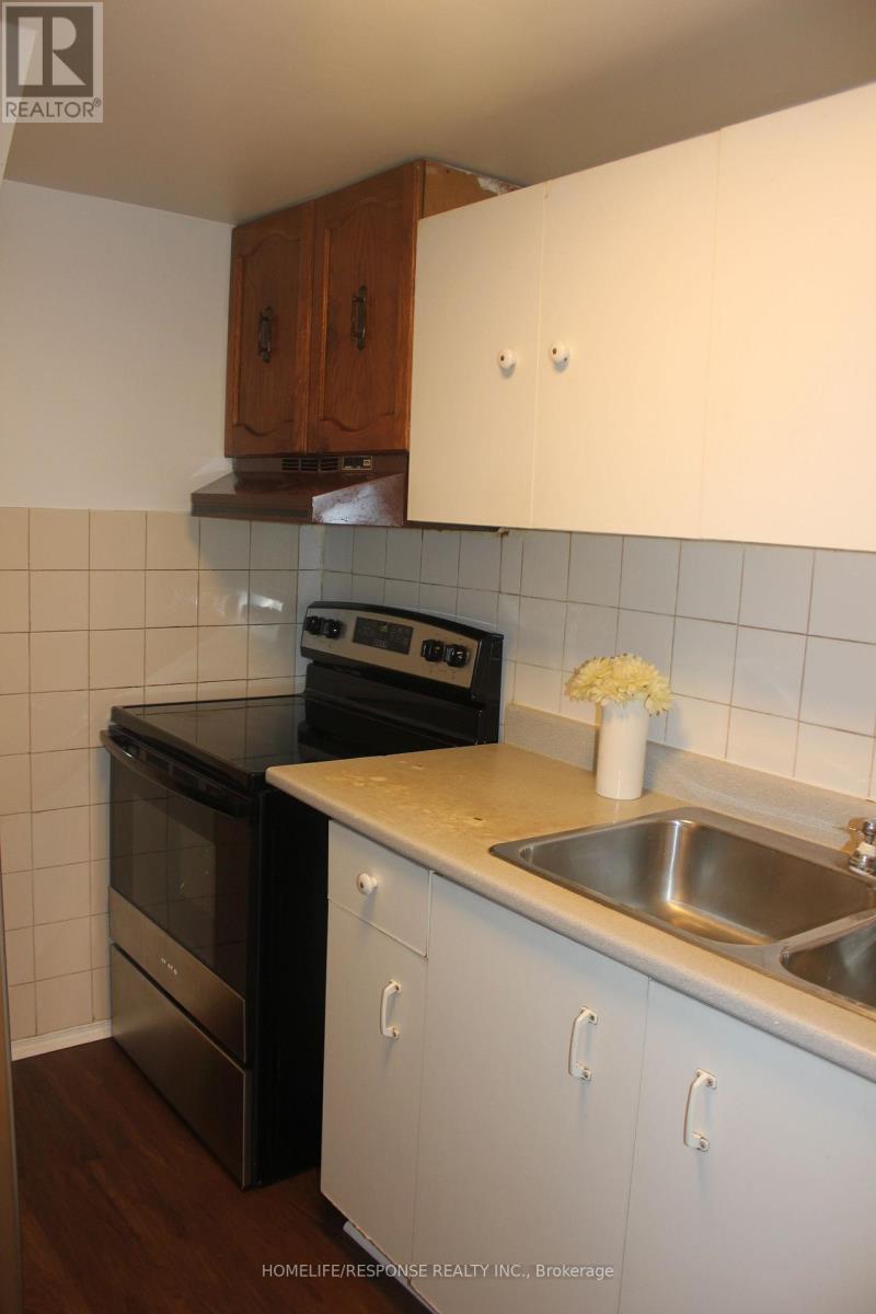 20 Nootka Crescent — photo 7