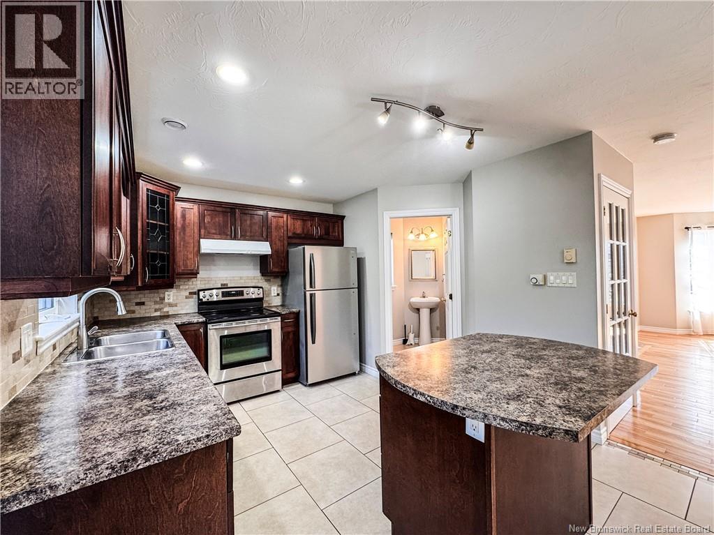 39 Christopher Crescent - 10