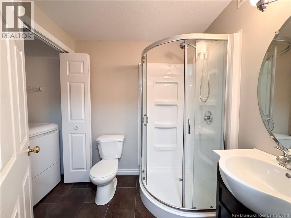39 Christopher Crescent - 39