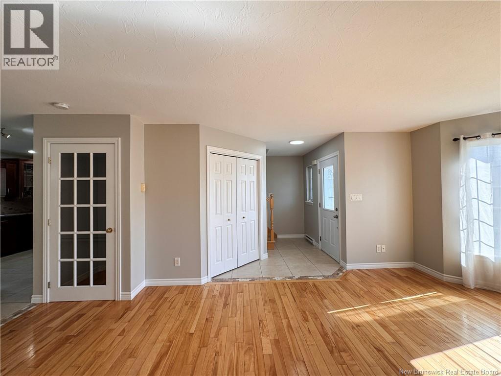 39 Christopher Crescent - Image 4