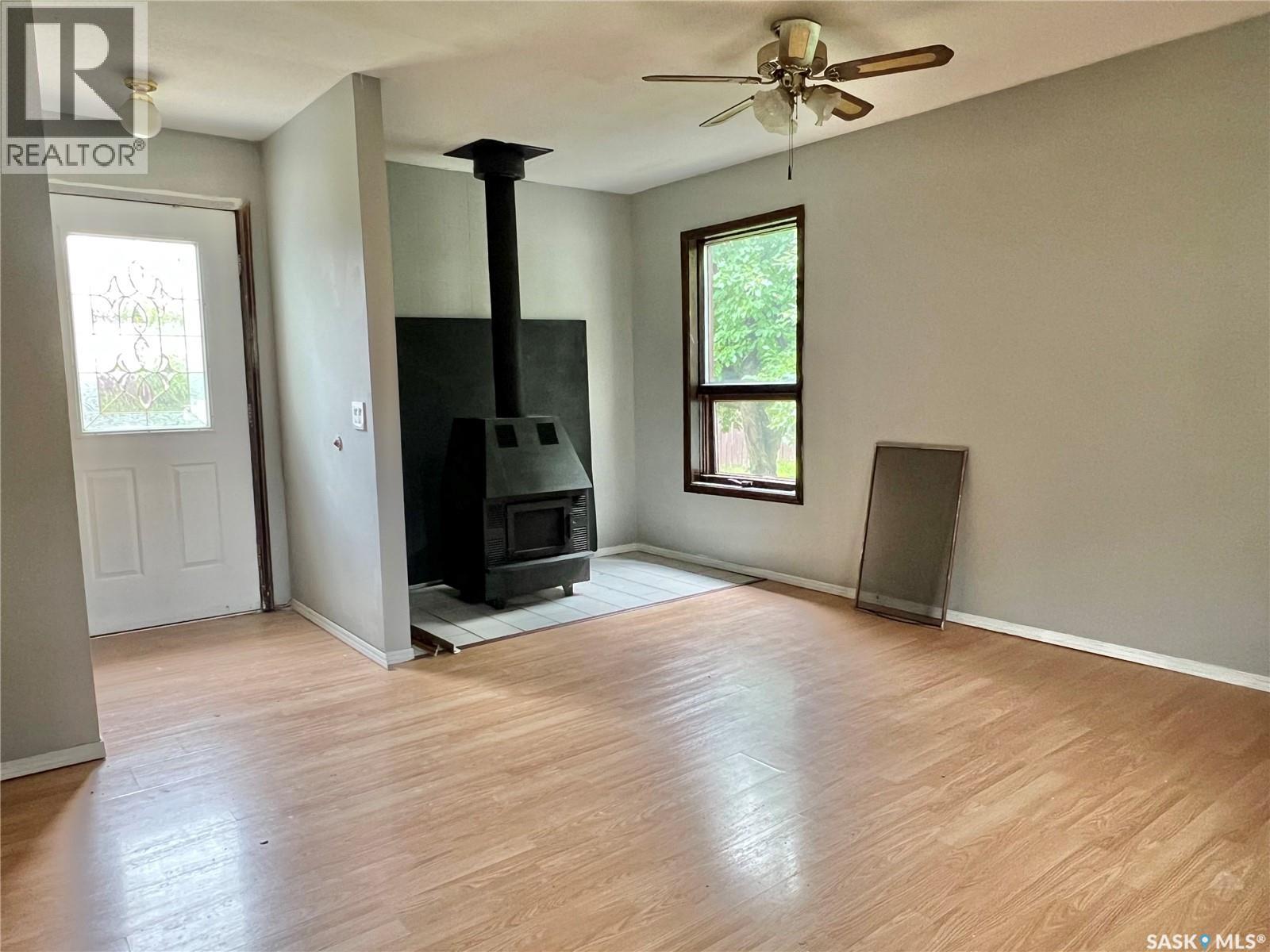 211 2nd AVENUE S - Image 16