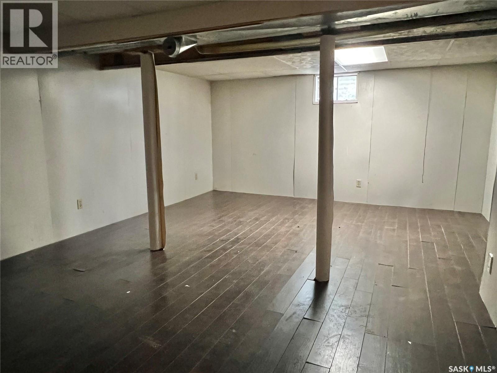 211 2nd AVENUE S - Image 25