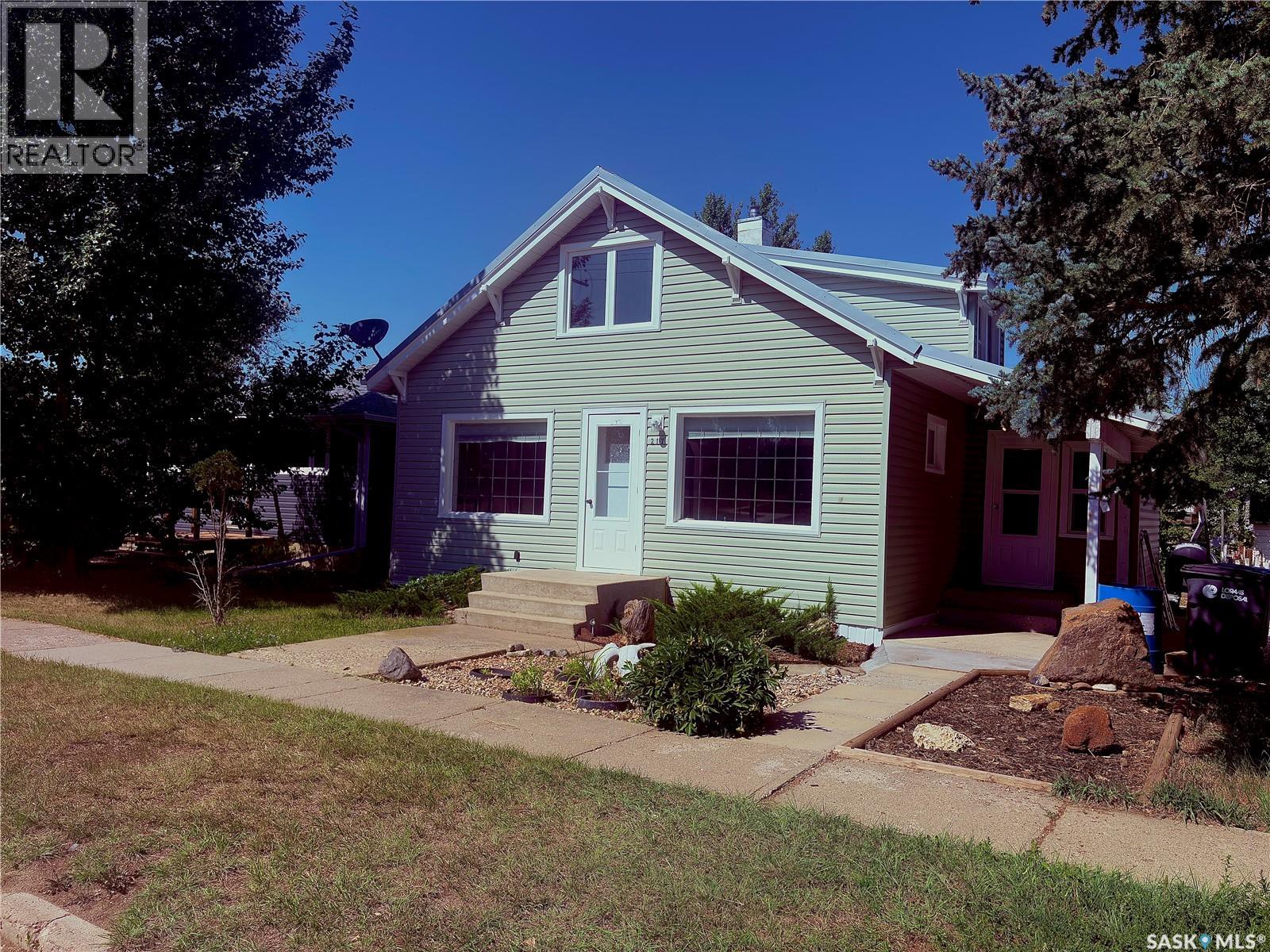 217 7th AVENUE E - Image 34