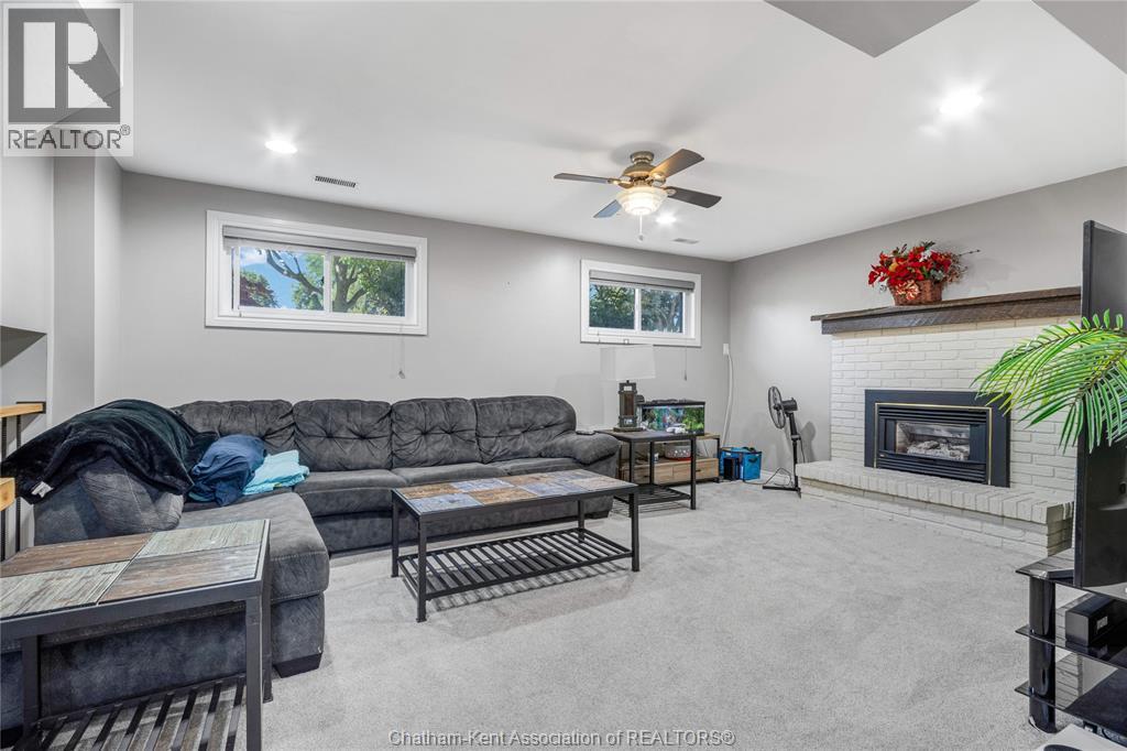 100 ARGYLE CRESCENT - Image 32