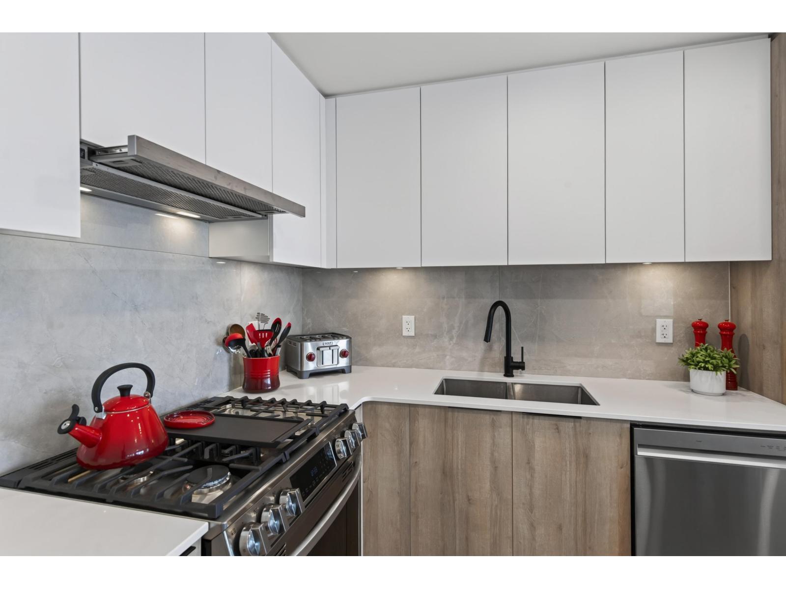 A521 7980 206A STREET, Langley