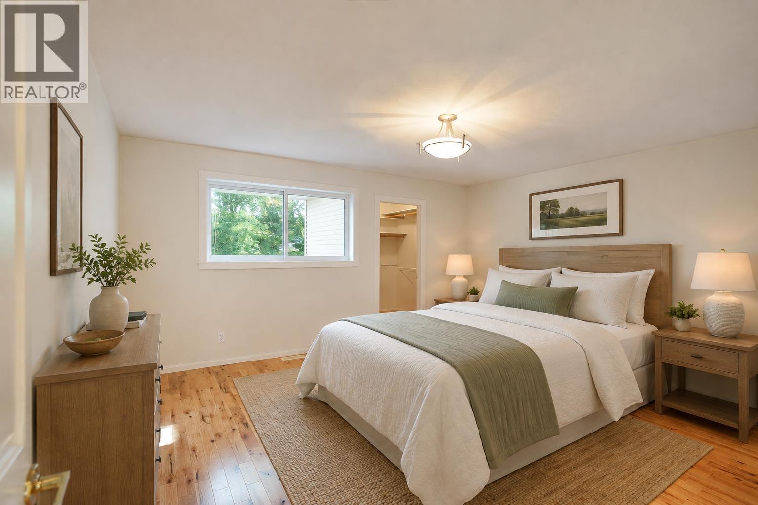 15 820 KIWANIS WAY, Gibsons - Image 1