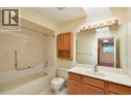 15 820 Kiwanis Way, Gibsons, BC V0N1V9 Photo 22