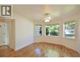15 820 Kiwanis Way, Gibsons, BC V0N1V9 Photo 8