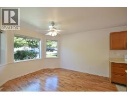 15 820 Kiwanis Way, Gibsons, BC V0N1V9 Photo 9
