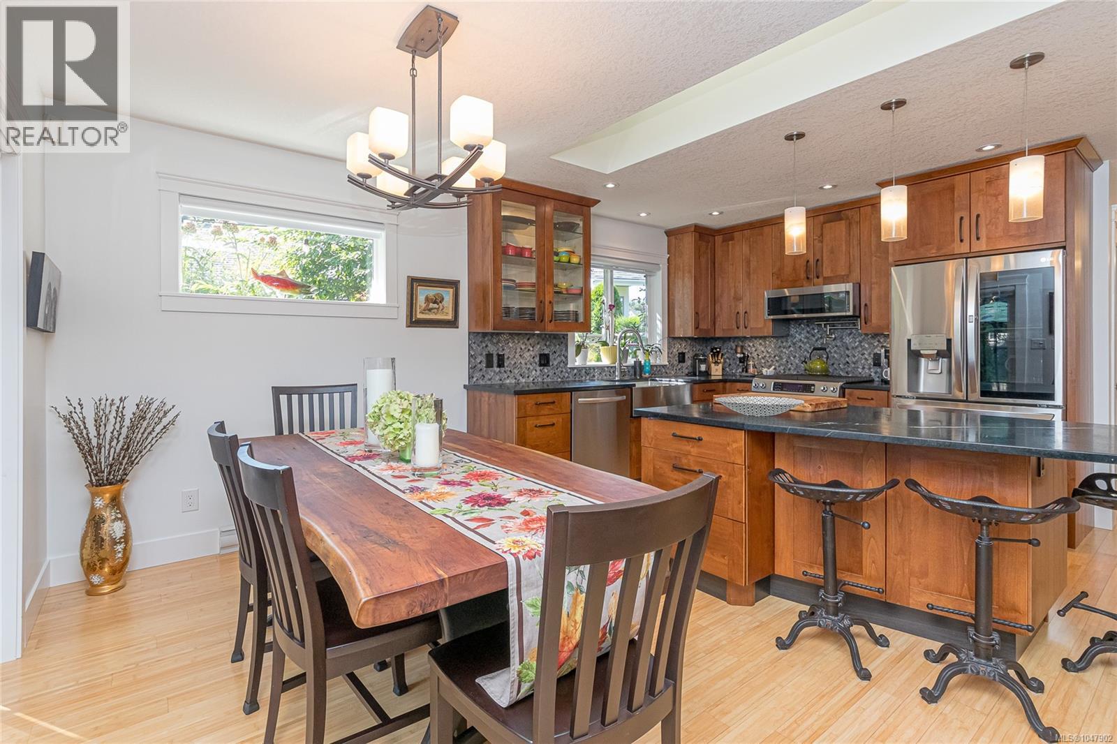 5967 Tower Pl - Image 23