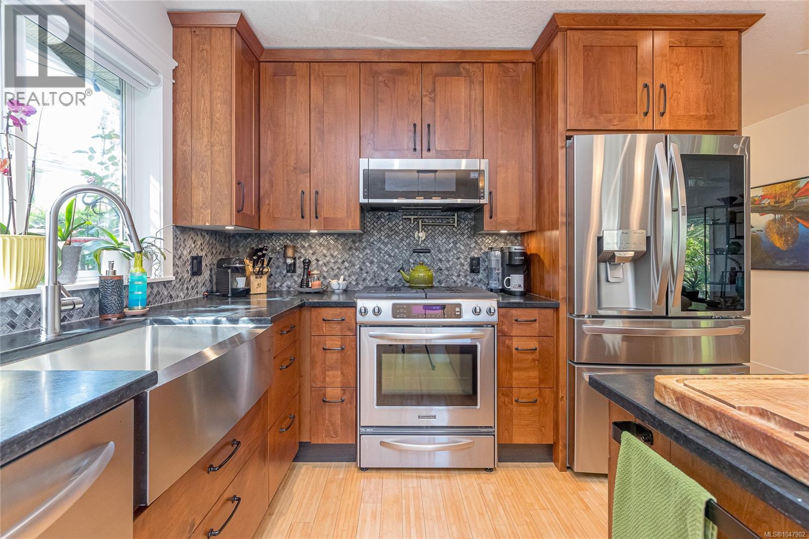 5967 Tower Pl - Image 18