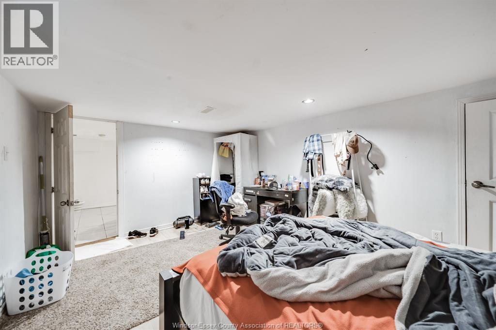 631 RANKIN AVENUE - 33
