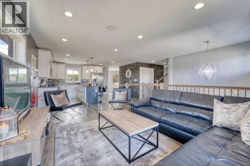 375 PIROLI CRESCENT - 12