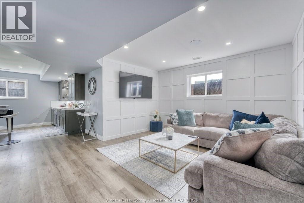 375 PIROLI CRESCENT - Image 33