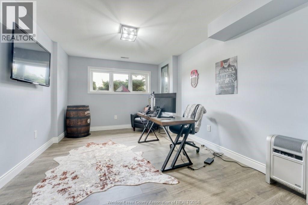 375 PIROLI CRESCENT - Image 35